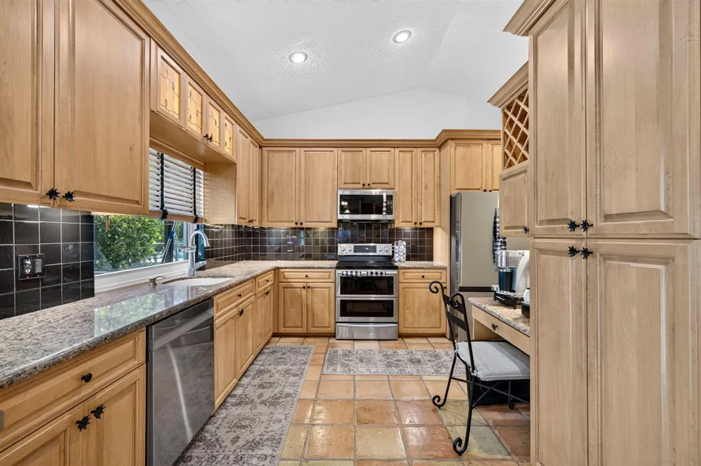 5417 NW 83rd Way Coral Springs, FL 33067