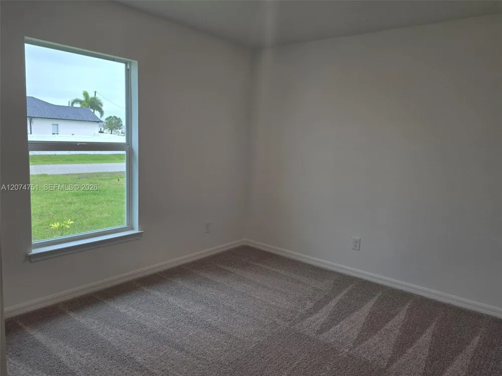 1407 NW 17th Pl Cape Coral, FL 33993