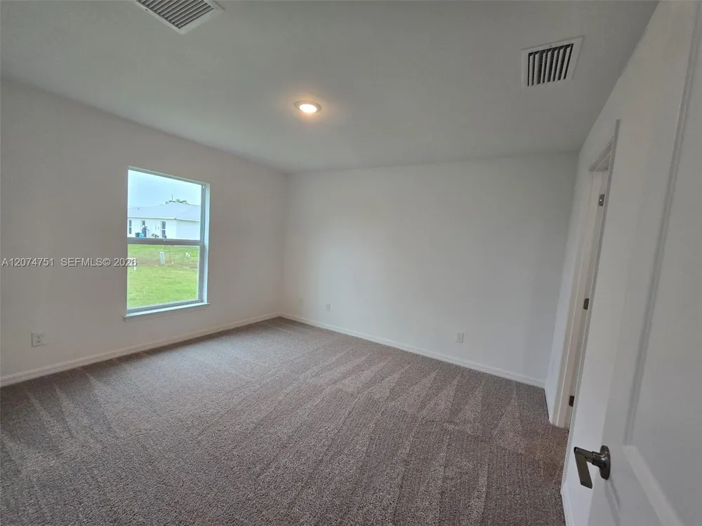1407 NW 17th Pl Cape Coral, FL 33993