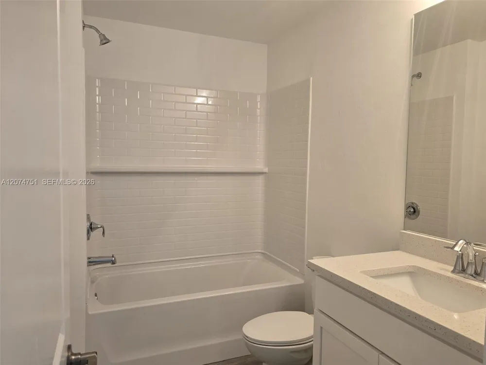 1407 NW 17th Pl Cape Coral, FL 33993