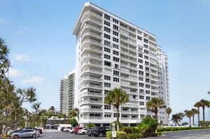 1012 OCEAN BOULEVARD #802