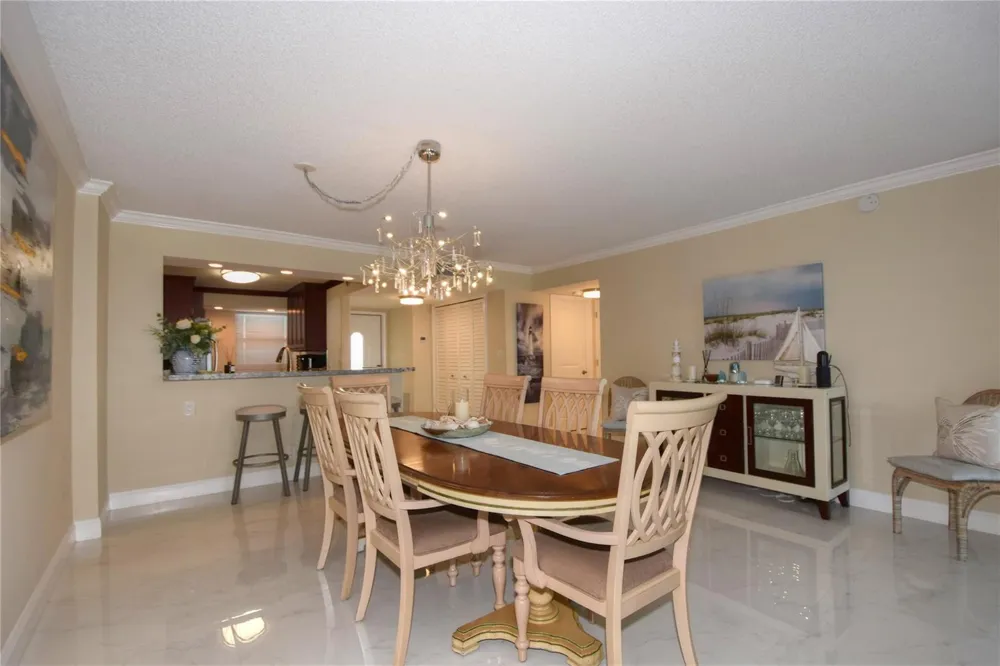 1012 OCEAN BOULEVARD #802 Pompano Beach, FL 33062