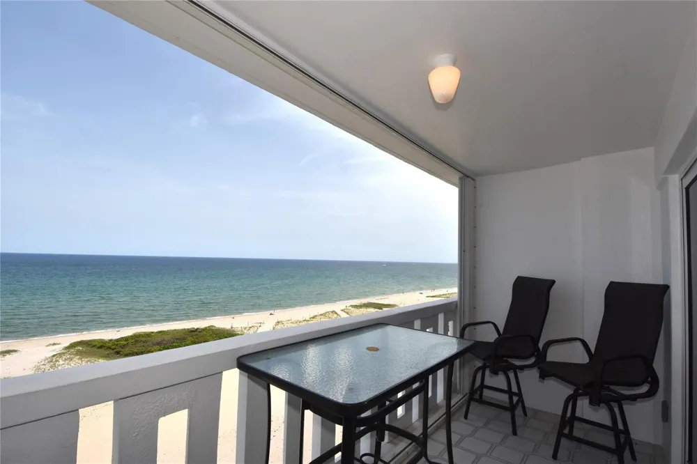 1012 OCEAN BOULEVARD #802 Pompano Beach, FL 33062