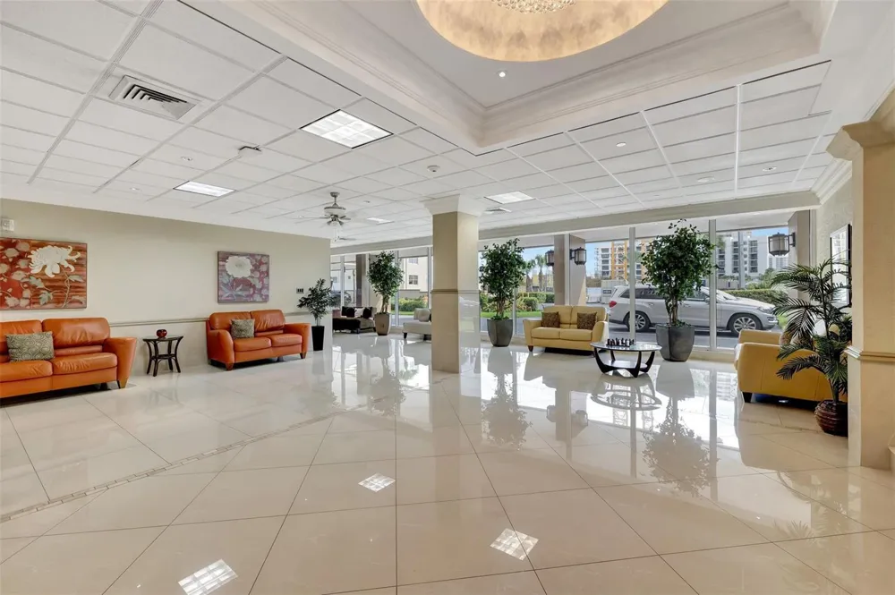 1012 OCEAN BOULEVARD #802 Pompano Beach, FL 33062