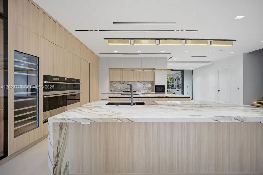 3318 NE 16TH PLACE Fort Lauderdale, FL 33305