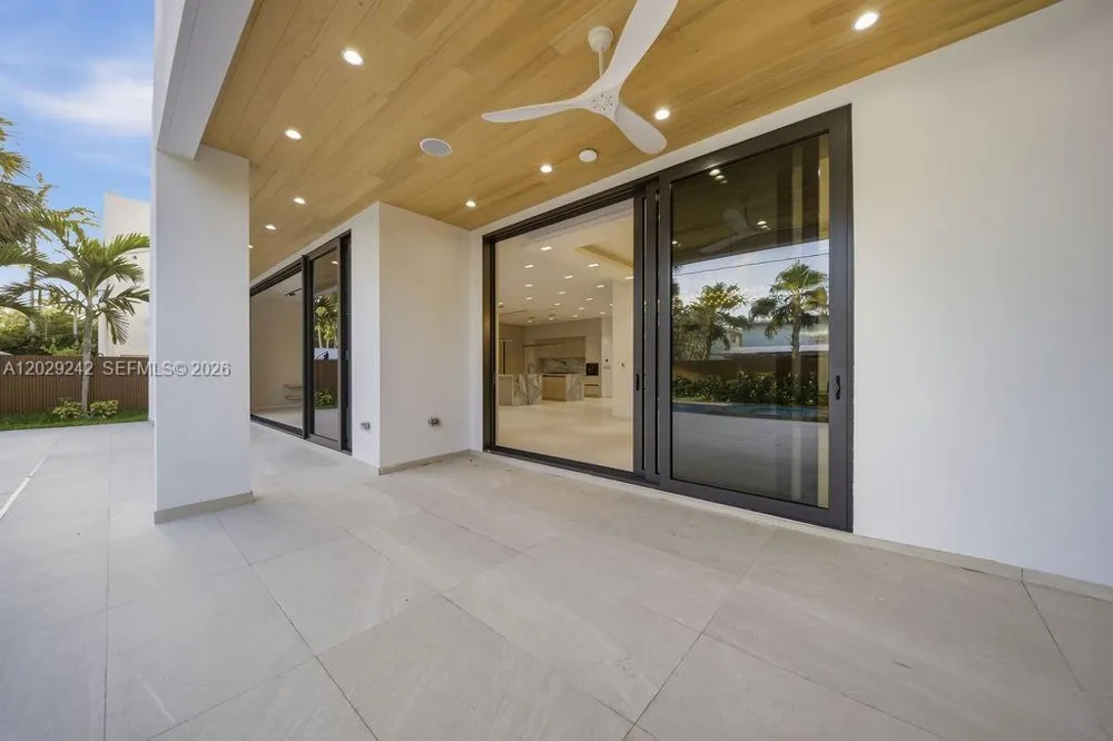3318 NE 16TH PLACE Fort Lauderdale, FL 33305
