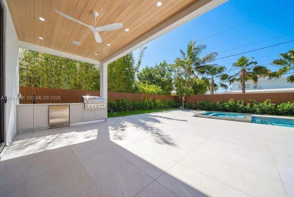 3318 NE 16TH PLACE Fort Lauderdale, FL 33305