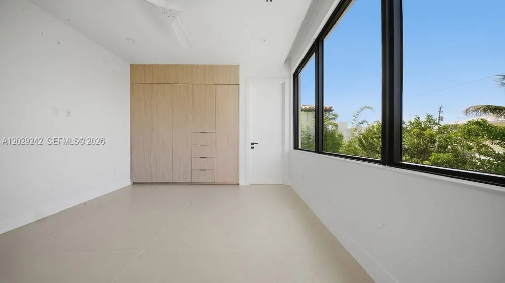 3318 NE 16TH PLACE Fort Lauderdale, FL 33305