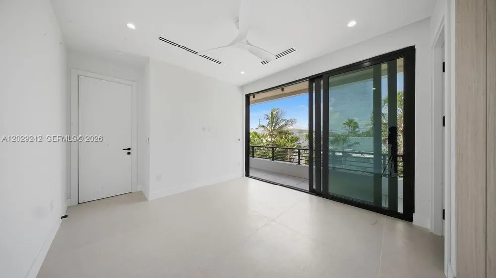 3318 NE 16TH PLACE Fort Lauderdale, FL 33305