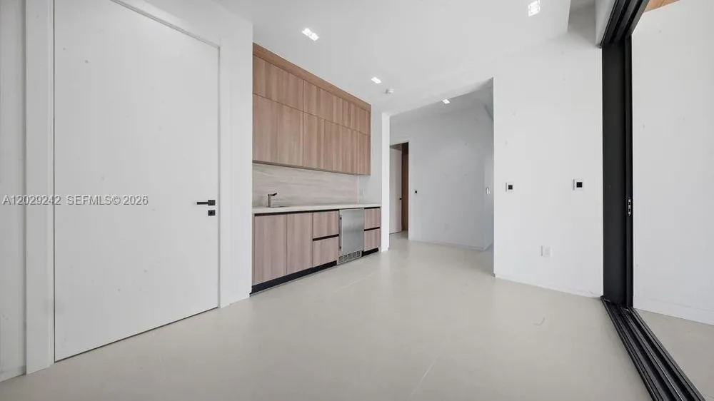 3318 NE 16TH PLACE Fort Lauderdale, FL 33305