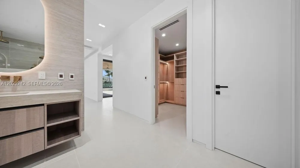 3318 NE 16TH PLACE Fort Lauderdale, FL 33305