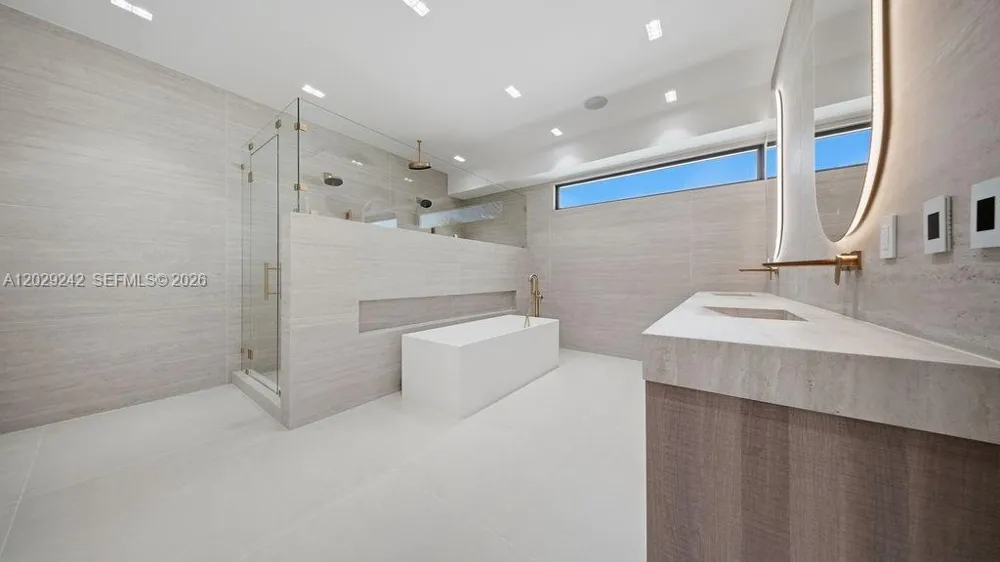 3318 NE 16TH PLACE Fort Lauderdale, FL 33305