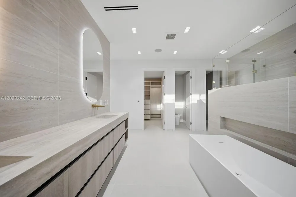 3318 NE 16TH PLACE Fort Lauderdale, FL 33305