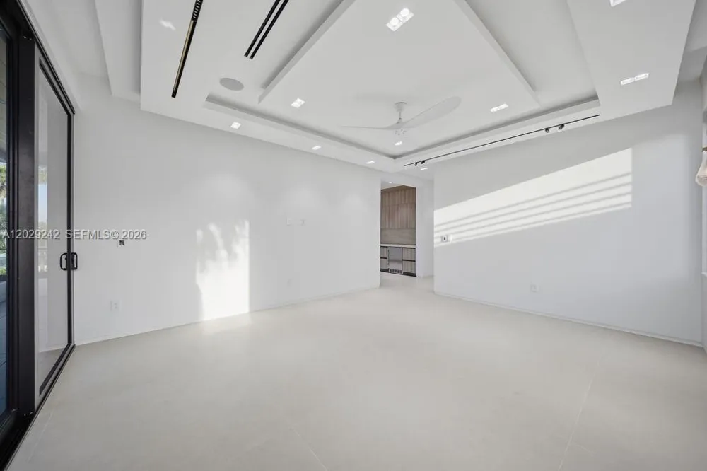 3318 NE 16TH PLACE Fort Lauderdale, FL 33305
