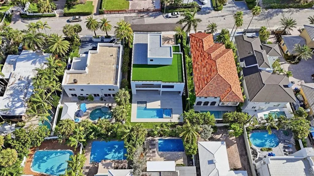 3318 NE 16TH PLACE Fort Lauderdale, FL 33305