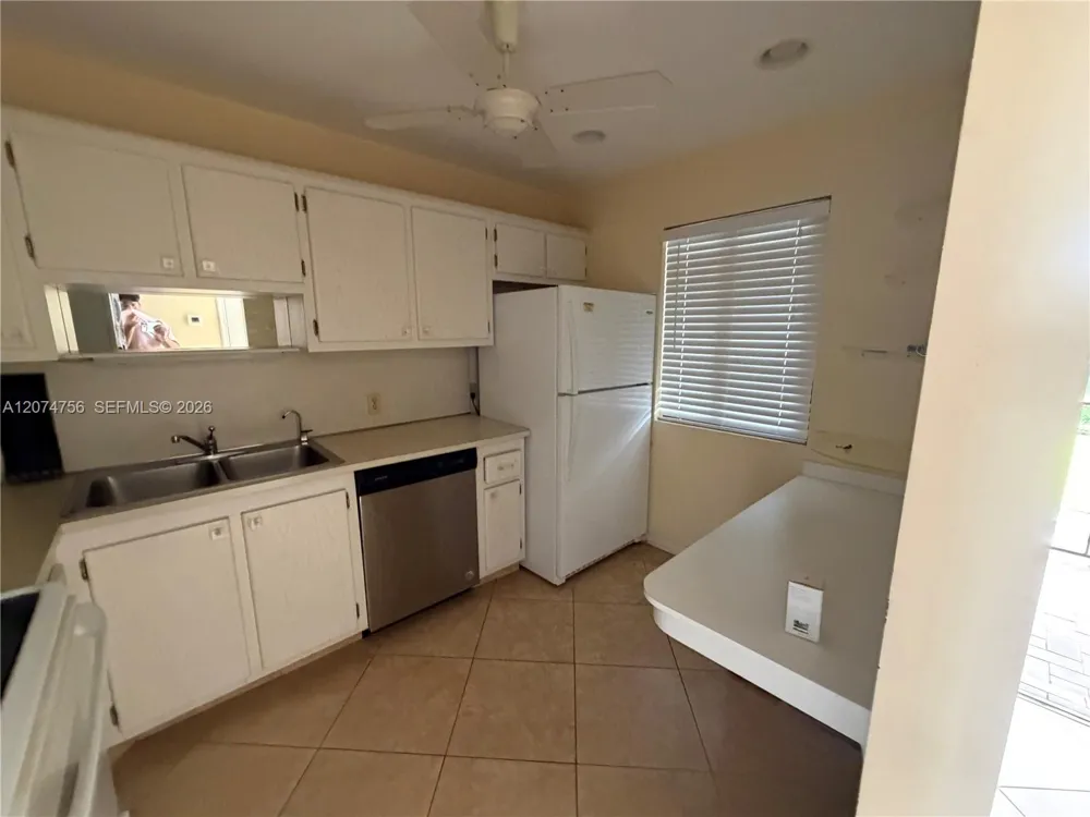 4242 Deste Ct #304 Lake Worth, FL 33467