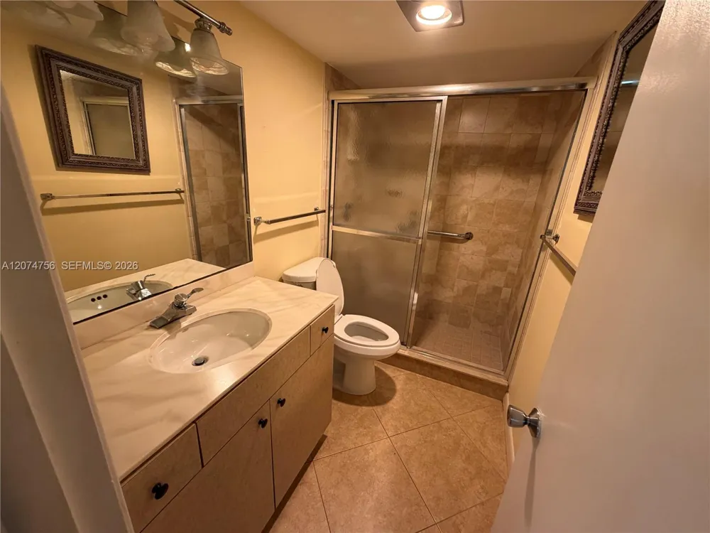 4242 Deste Ct #304 Lake Worth, FL 33467