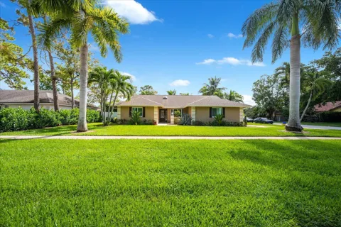 14832 PADDOCK DRIVE