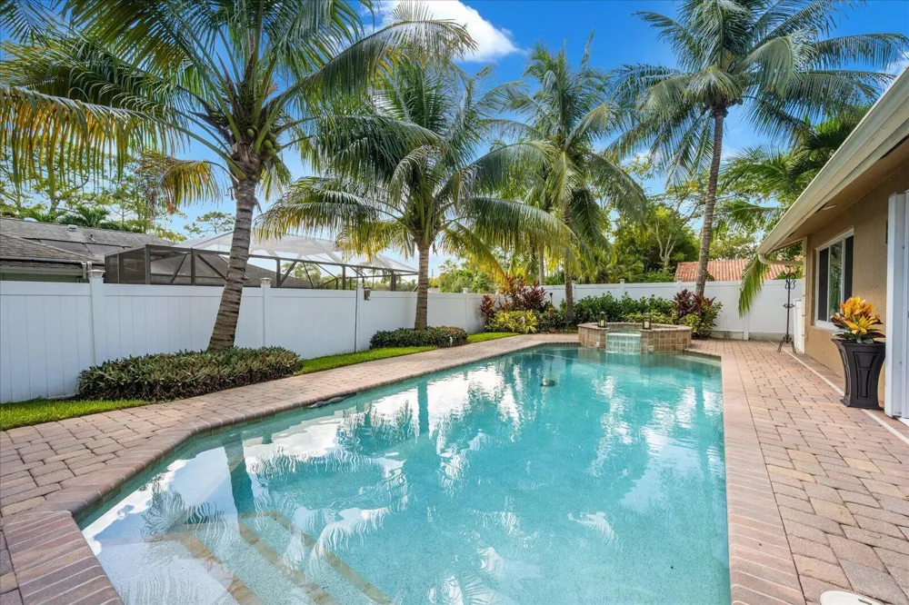 14832 PADDOCK DRIVE Wellington, FL 33414
