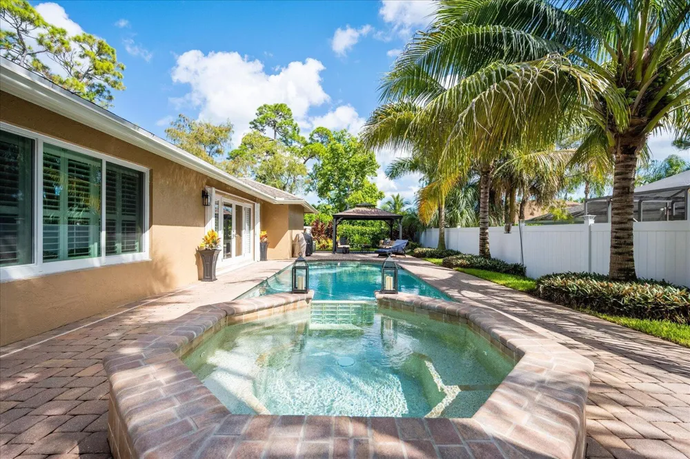 14832 PADDOCK DRIVE Wellington, FL 33414
