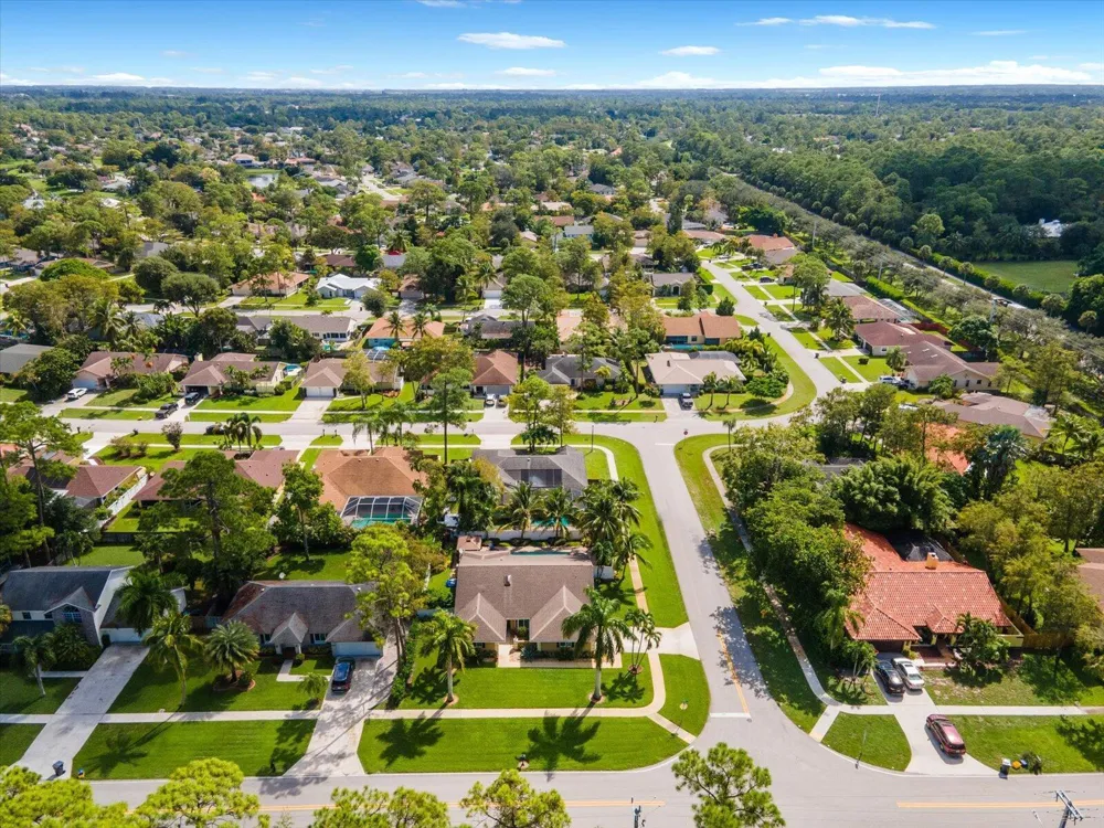 14832 PADDOCK DRIVE Wellington, FL 33414
