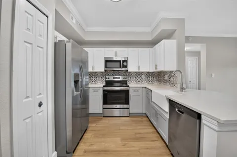 15055 MICHELANGELO BOULEVARD #102