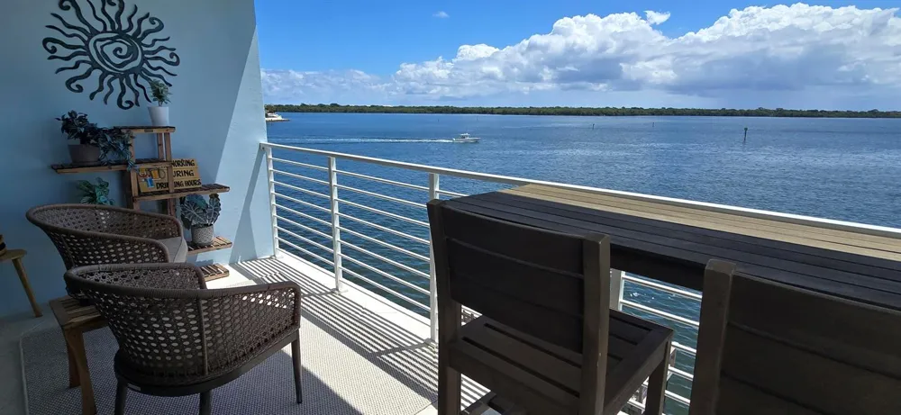 60 Yacht Club Drive #405 North Palm Beach, FL 33408
