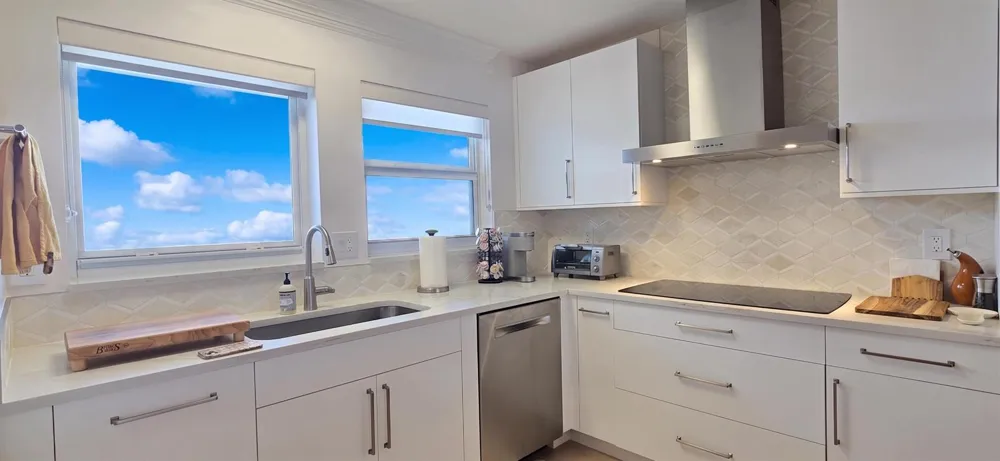 60 Yacht Club Drive #405 North Palm Beach, FL 33408