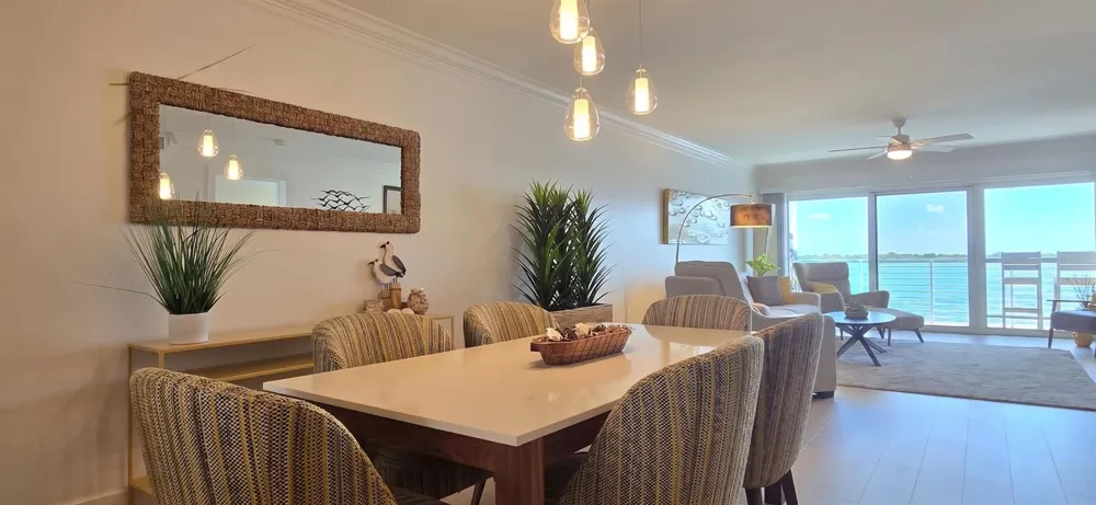 60 Yacht Club Drive #405 North Palm Beach, FL 33408