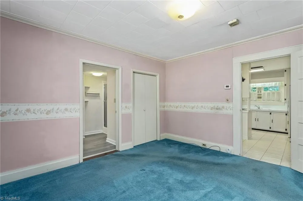709 E Sunrise Avenue Thomasville, NC 27360