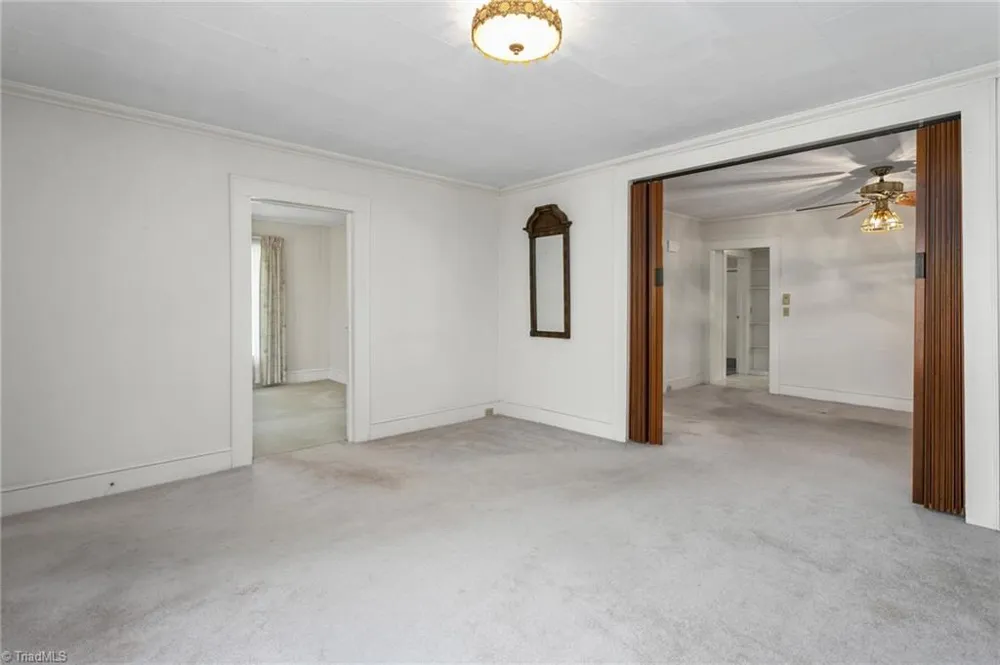 709 E Sunrise Avenue Thomasville, NC 27360