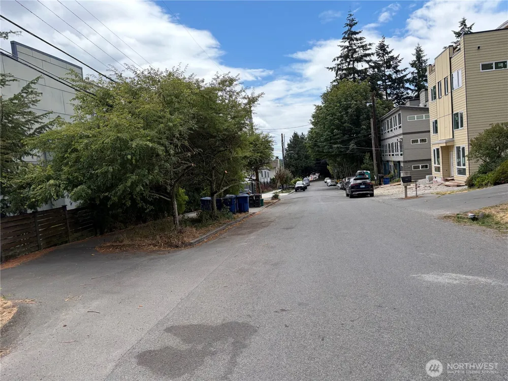11334 Corliss Avenue Seattle, WA 98133