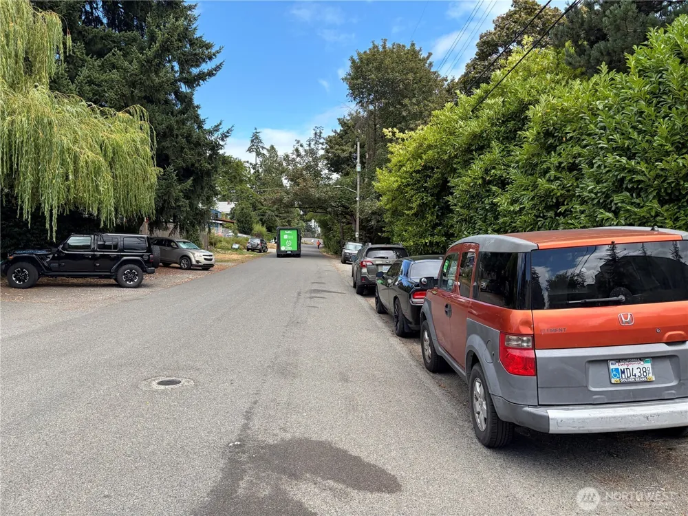 11334 Corliss Avenue Seattle, WA 98133