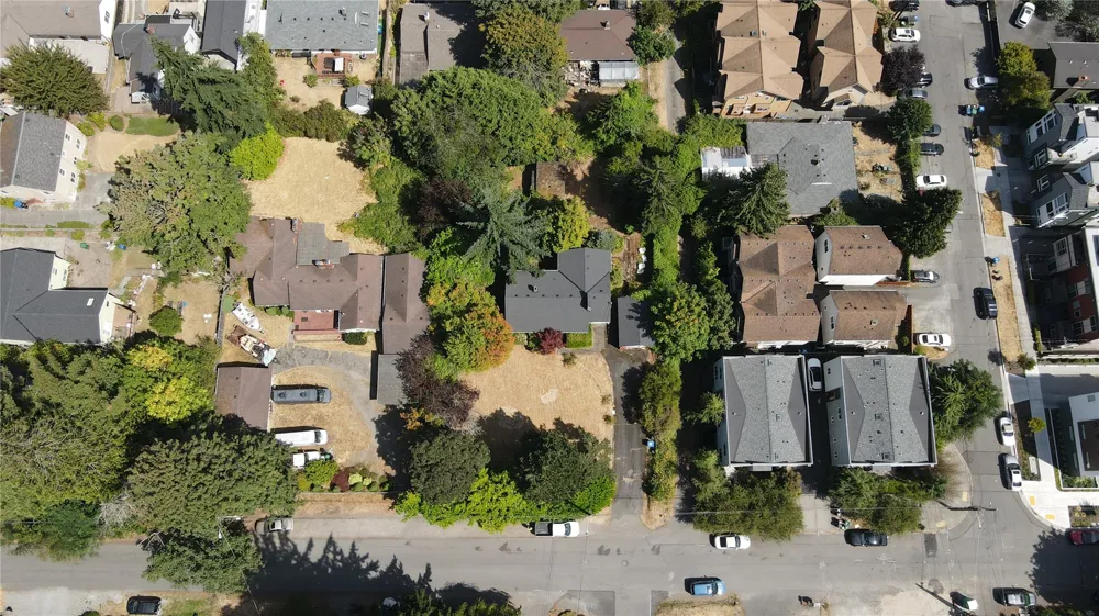 11334 Corliss Avenue Seattle, WA 98133