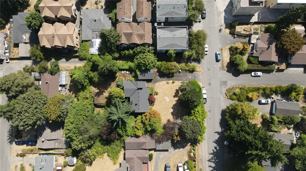 11334 Corliss Avenue Seattle, WA 98133