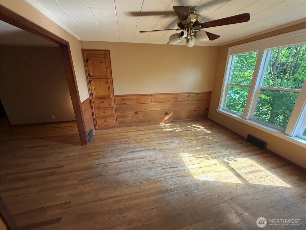 11334 Corliss Avenue Seattle, WA 98133