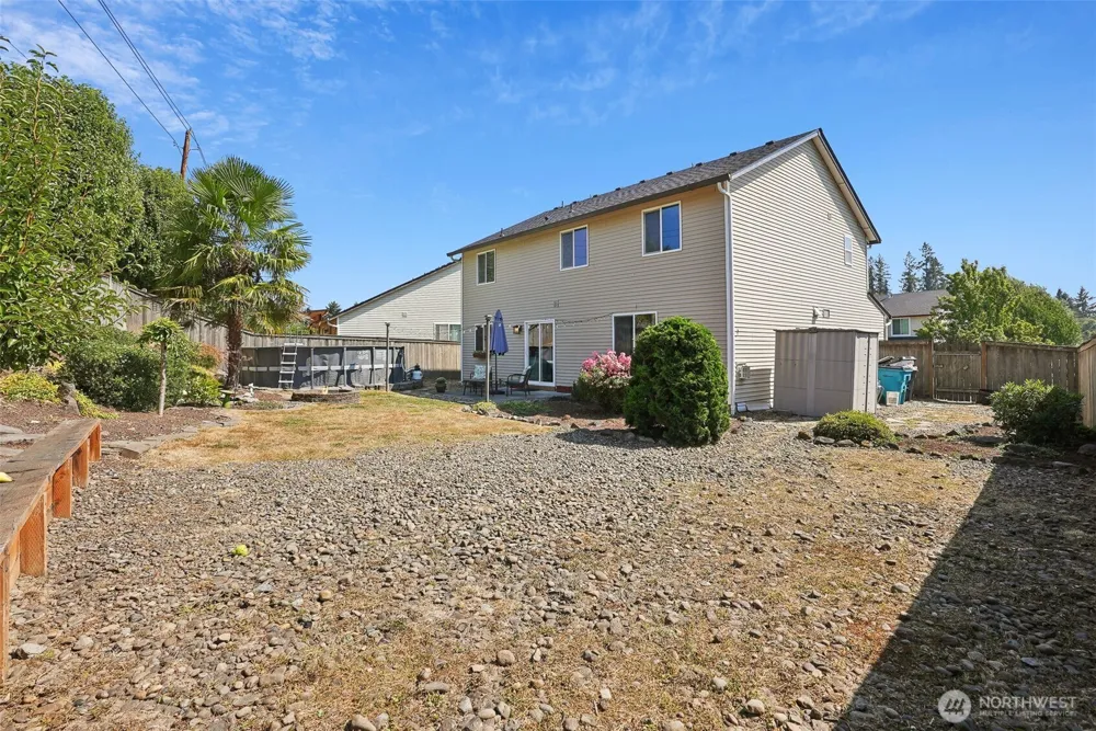 1601 E 4th Way La Center, WA 98629