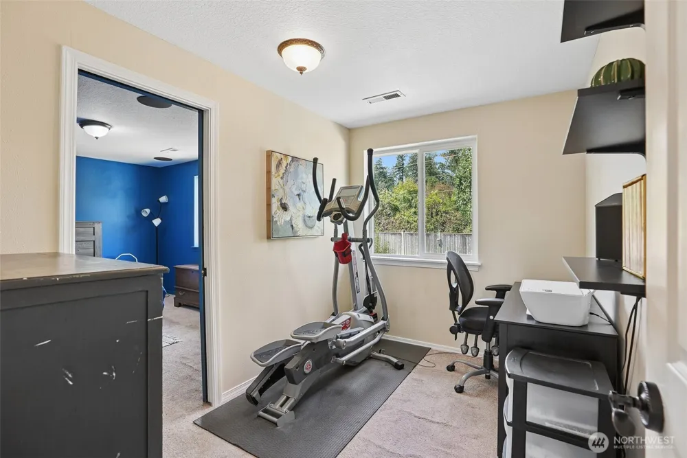 1601 E 4th Way La Center, WA 98629