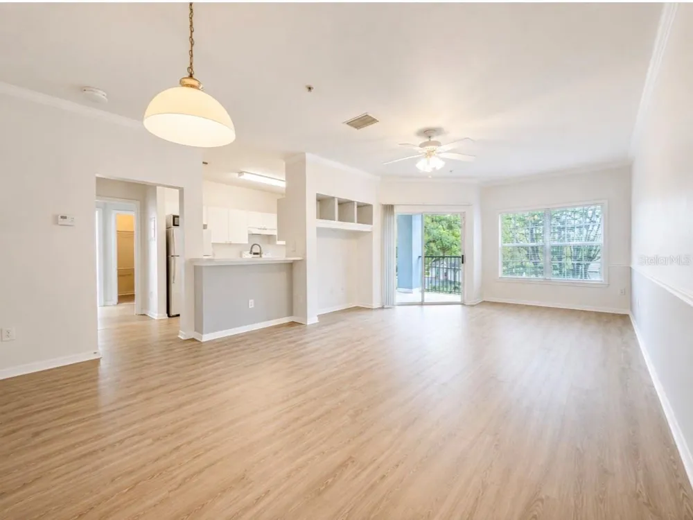 3589 CONROY ROAD #1023 Orlando, FL 32839