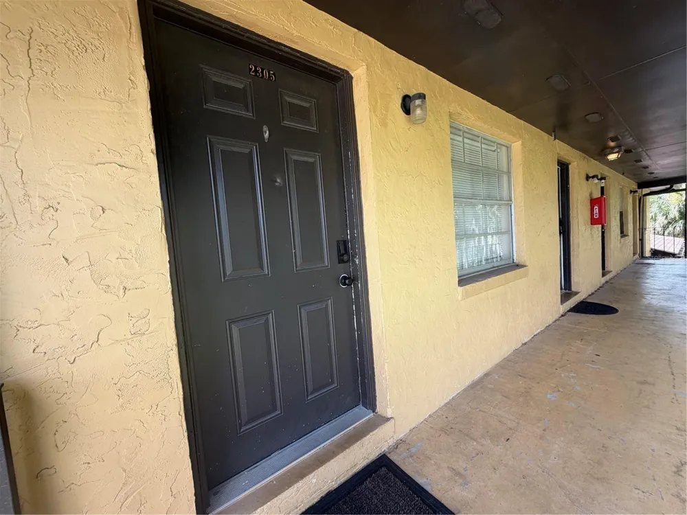 2305 K-VILLE AVE Auburndale, FL 33823
