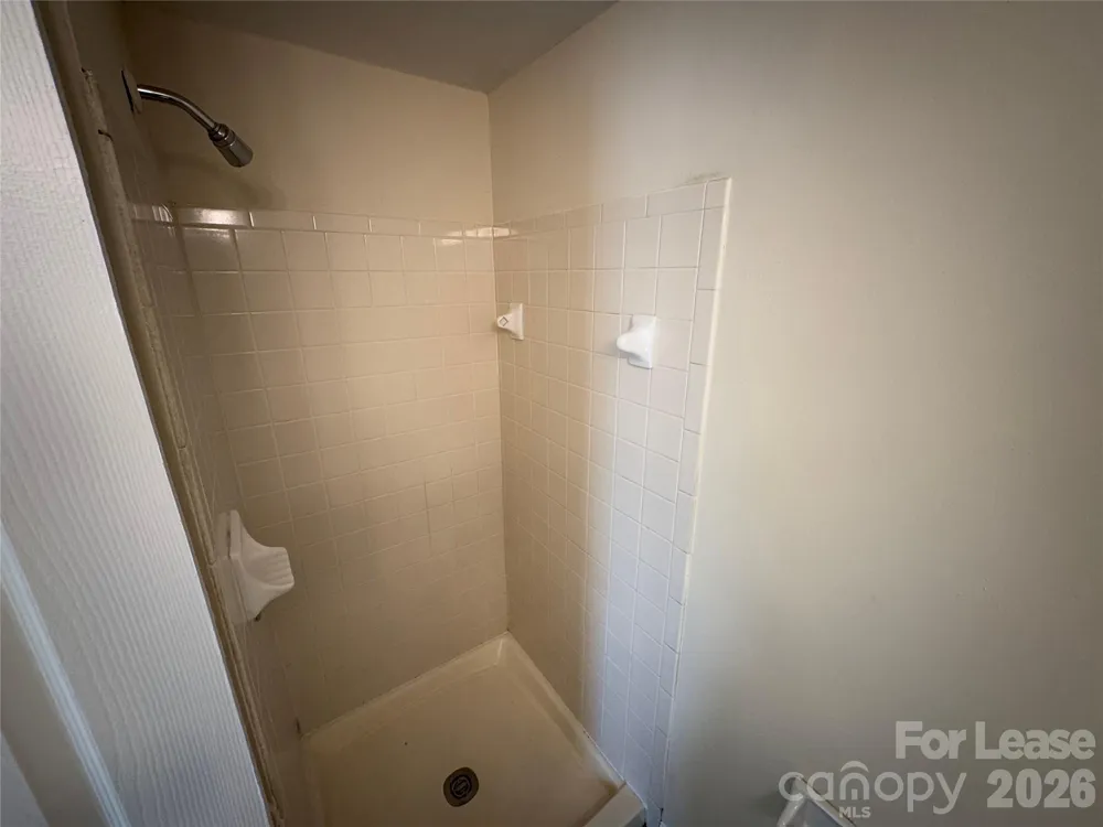 1604 Arlyn Circle Charlotte, NC 28213