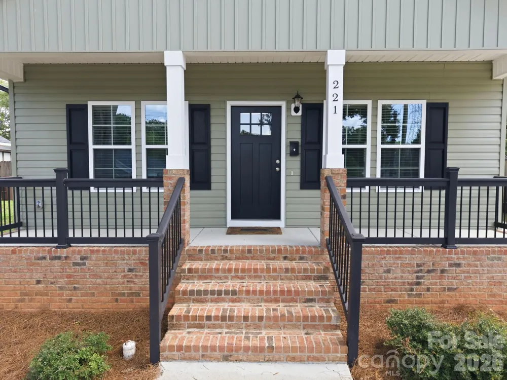 221 York Avenue Kannapolis, NC 28083