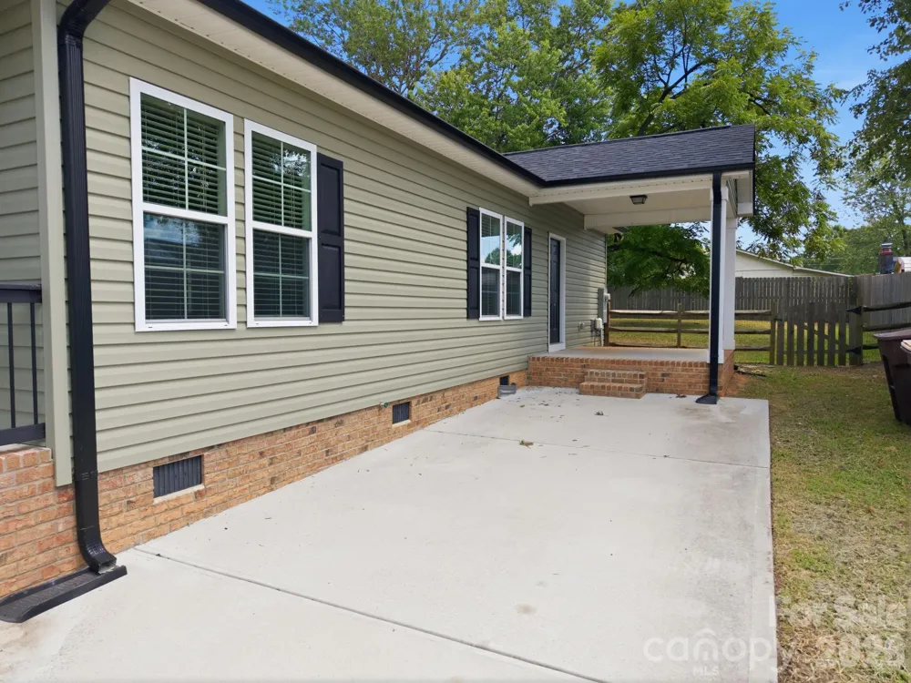 221 York Avenue Kannapolis, NC 28083
