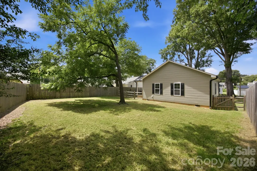 221 York Avenue Kannapolis, NC 28083