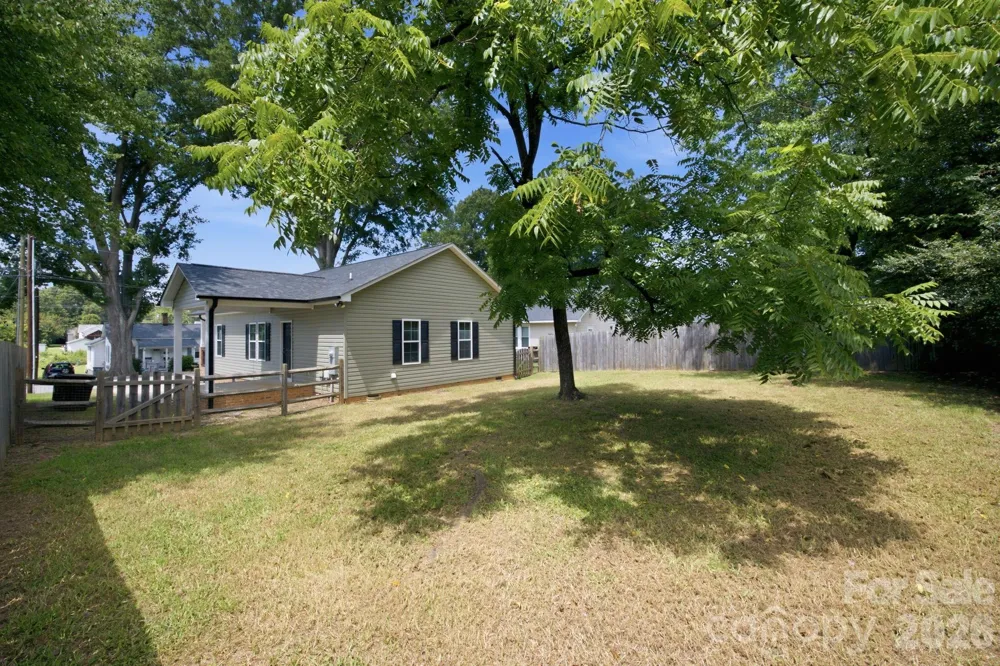 221 York Avenue Kannapolis, NC 28083