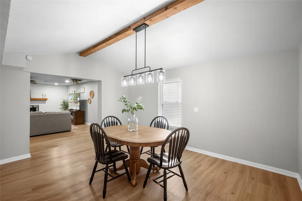 213 Wilshire Drive Euless, TX 76040