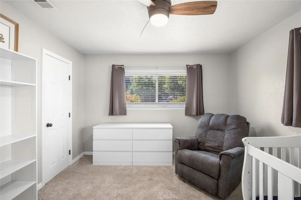 213 Wilshire Drive Euless, TX 76040