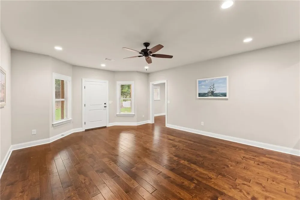 4466 Park Royal Drive Flowery Branch, GA 30542