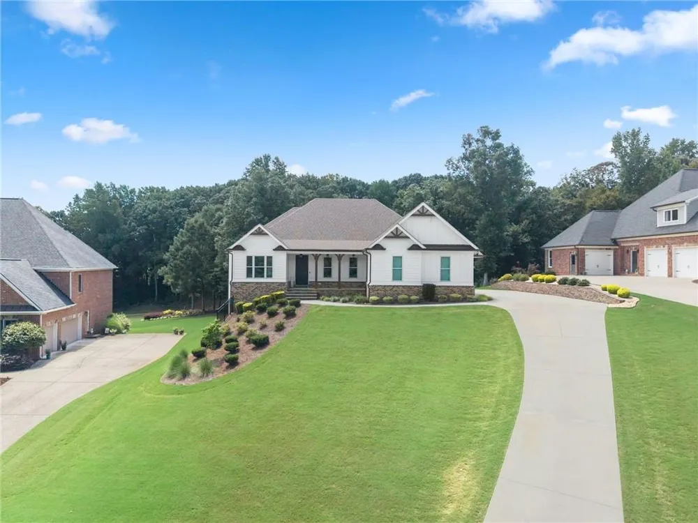 4466 Park Royal Drive Flowery Branch, GA 30542
