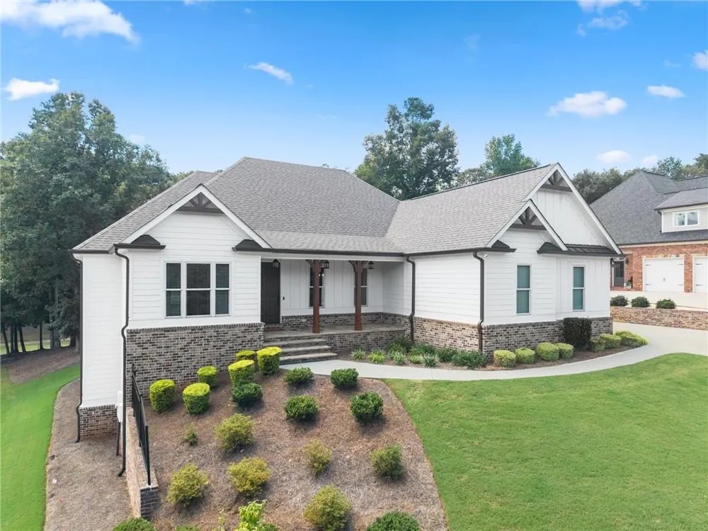 4466 Park Royal Drive Flowery Branch, GA 30542